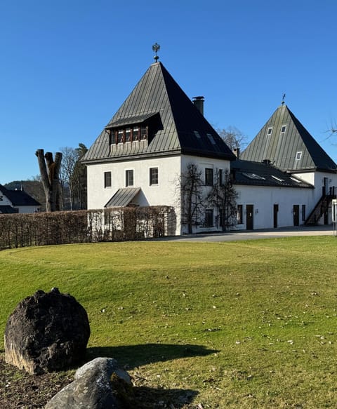 TURM KAPS Luxury home direkt am Golfplatz by Belle Stay House in Kitzbuhel