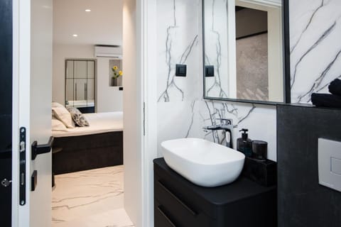 Toilet, Bed, Bedroom