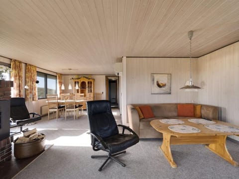 Holiday Home Pinja - 400m from the sea in NW Jutland by Interhome House in Løkken