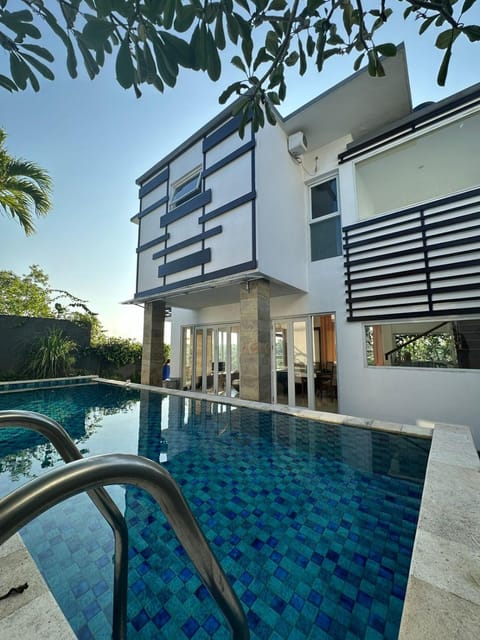 Villa Ungasan Villa in Kuta Selatan