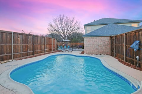 Refined 5BR-3BA Lux Home with Pool in Mesquite Maison in Mesquite