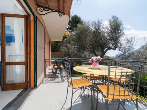 Holiday Home Candy-3 by Interhome House in Massa Lubrense