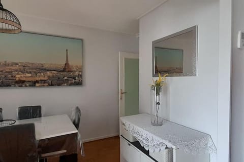 Appartement Val André Apartment in Saint-Germain-en-Laye