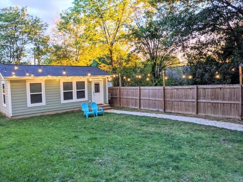 Bungalow & Tiny Guest House with Private Fenced Yard House in Charlotte