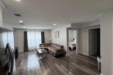 The Cozy Suite - 1BR with Free Parking Condominio in Paterson