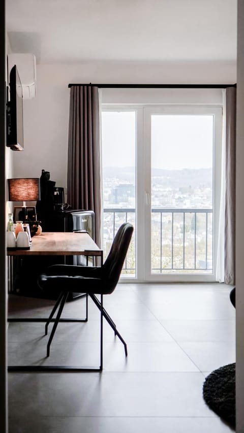Si-View Doppelzimmer mit Balkon Zimmer 1 Bed and Breakfast in Siegen