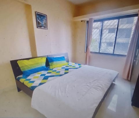 2 BHK flat with Kitchen and Free Wi Fi Kharadi,Pune Apartment in Pune