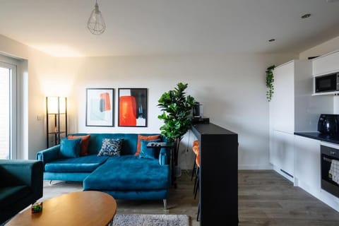 Beautiful & Contemporary Queensbury Retreat Wohnung in Edgware