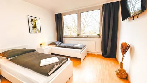 Monteurwohnung mit Balkon und Wohnzimmer Condominio in Witten