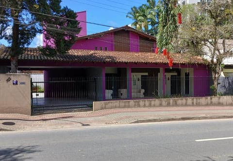 Pousada Casa da Maga - Centro Hotel in Blumenau