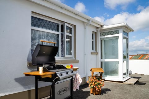 2 Rock Cottage Llansteffan House in Llansteffan