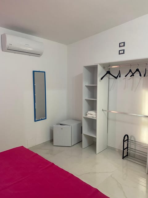 Bed, Photo of the whole room, Bedroom, wardrobe, air conditioner