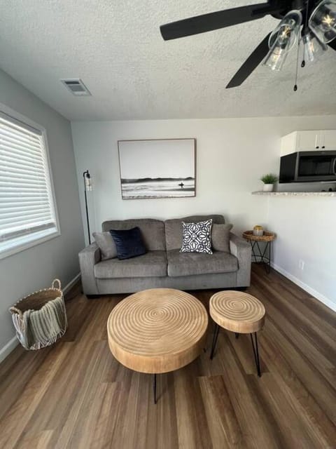 1 BR Apartment close to Downtown Wohnung in Davenport