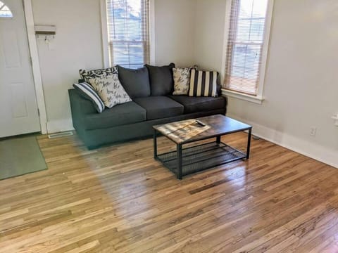 Moline 1 BR Near TaxSlayer and Downtown Haus in Moline