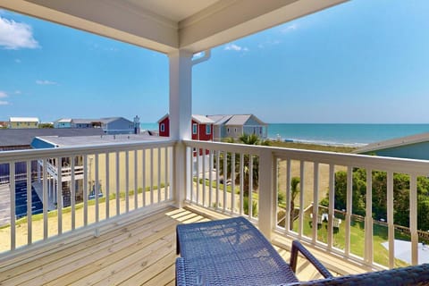 Docs Boardwalk House in Kure Beach