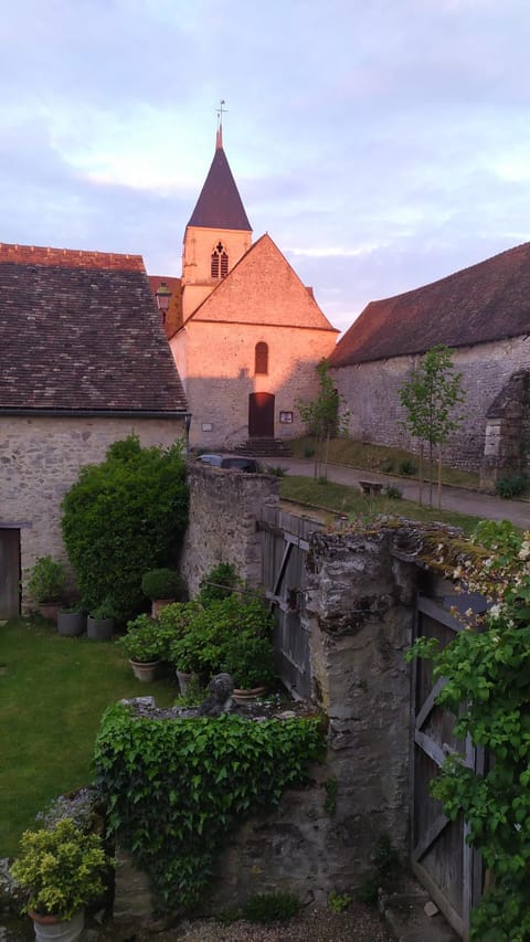 la Grange de Chérence-Giverny Bed and Breakfast in Île-de-France
