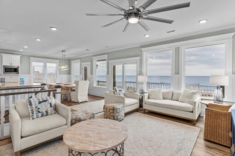 The total package 7 bedroom oceanfront home with pool! House in Oak Island