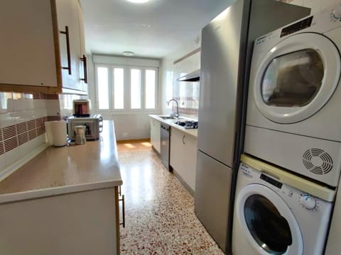 dishwasher, oven, stove, washing machine, dryer, kitchen