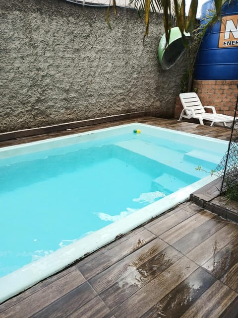 Espaço com piscina House in Sorocaba