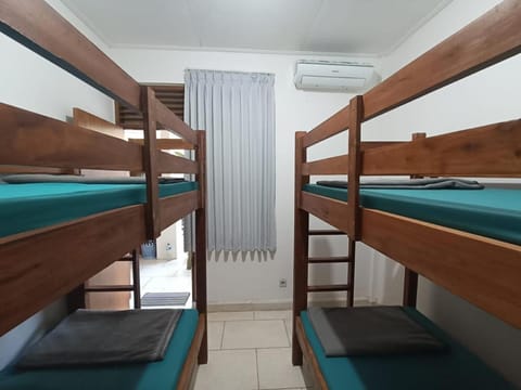 Bed, Photo of the whole room, Bedroom, bunk bed, air conditioner