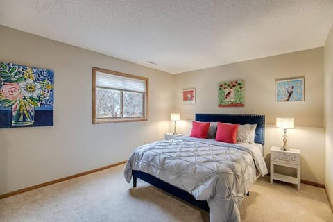 Maple Haven: Extended Stay Casa in Maple Grove