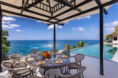 View (from property/room), Balcony/Terrace, Dining area, Pool view, Sea view, Swimming pool