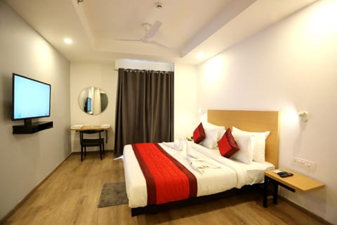 The Roseman Hotel & Suites Hotel in Noida