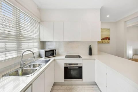 Balmoral Daydream - Less than 100m to beach Condo in Sydney