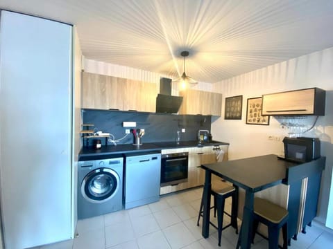 La Coquille: bright, cozy, 3 min from Parc Expo Apartment in Poitiers