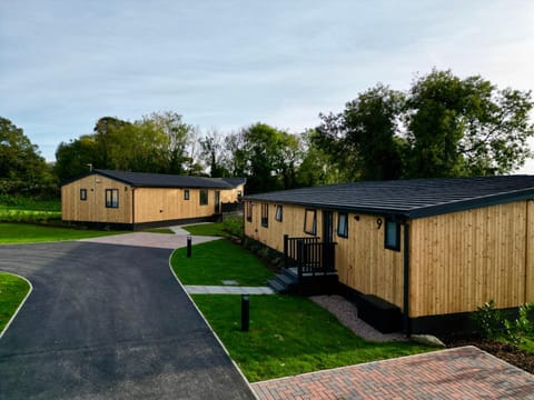 Forest Hills Holidays Campground/ 
RV Resort in Forest of Dean