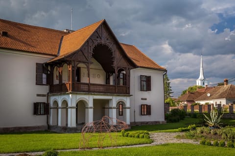 Facade/entrance, Garden