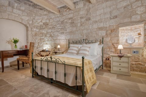 Trulli D'autore Bed and Breakfast in Province of Taranto