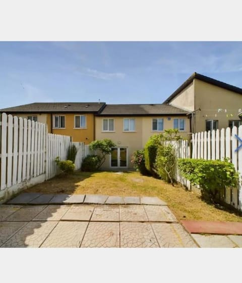 3 bed terraced house. Casa in Waterford City