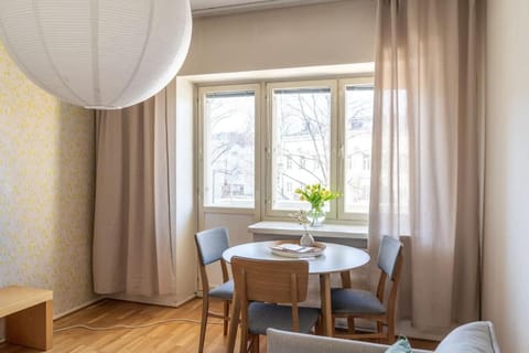 2-Bedroom, Steps from the Metro! Apartment in Helsinki