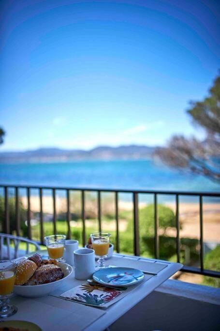 View (from property/room), Balcony/Terrace, Dining area, Sea view, Breakfast