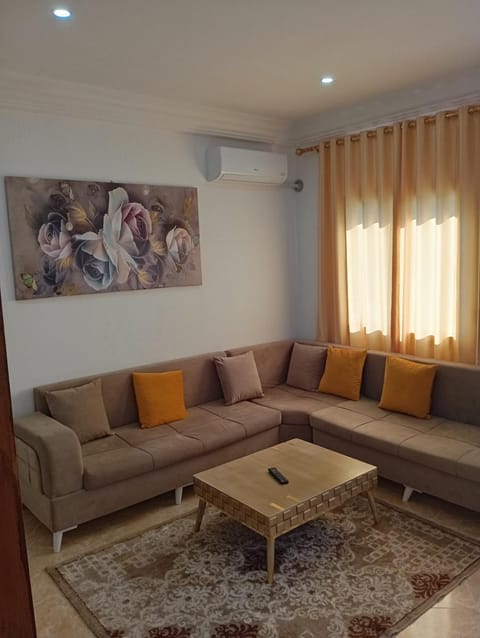 Living room, air conditioner