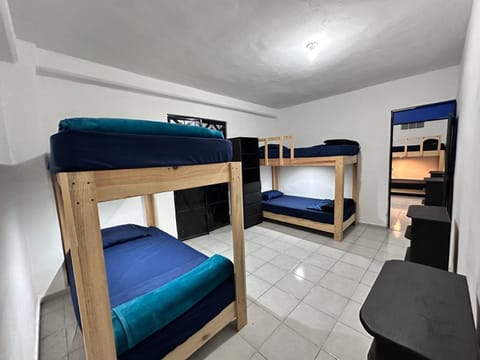 Suite para 15 personas cerca auto, MEX-QRO Apartment in Hidalgo, Mexico