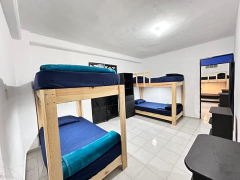 Suite para 15 personas cerca auto, MEX-QRO Apartment in Hidalgo, Mexico