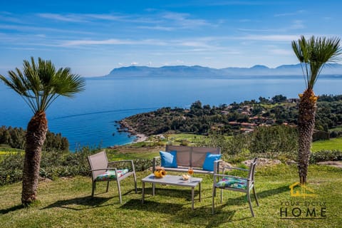 Nearby landmark, Spring, Day, Natural landscape, Mountain view, Sea view