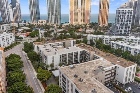 Property building, Neighbourhood, Bird's eye view