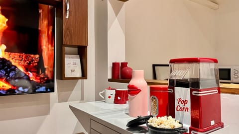 Winter PopUp - Netflix and Chill - Popcorn - Parking Gratuit - Clim - 2p Apartment in Valbonne