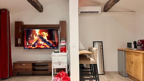 Winter PopUp - Netflix and Chill - Popcorn - Parking Gratuit - Clim - 2p Apartment in Valbonne