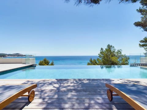 Maison de Maître avec piscine en front de mer Villa in La Seyne-sur-Mer