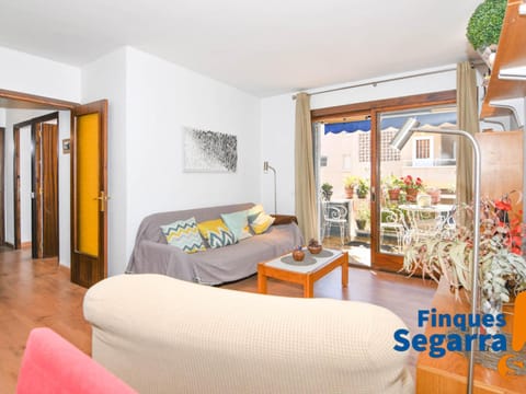 Apartamento El Vendrell, 2 dormitorios, 6 personas - ES-320-8 Condo in Baix Penedès