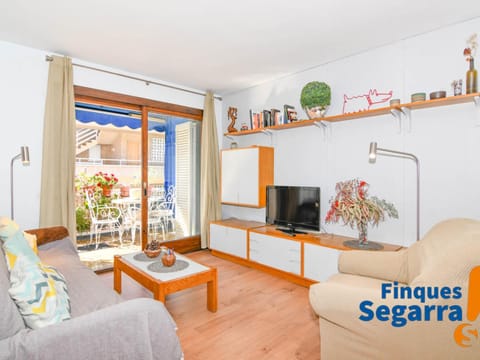 Apartamento El Vendrell, 2 dormitorios, 6 personas - ES-320-8 Condo in Baix Penedès