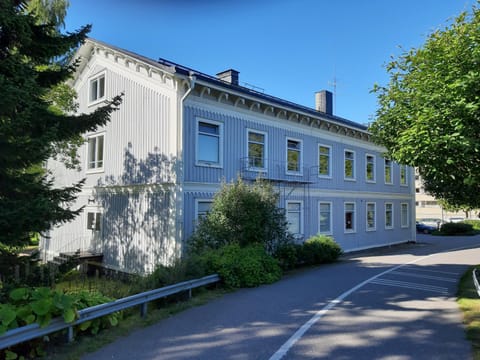 Property building, Facade/entrance, Summer