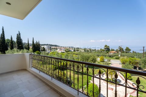 4BR Sea View Villa in Halkidiki Villa in Halkidiki