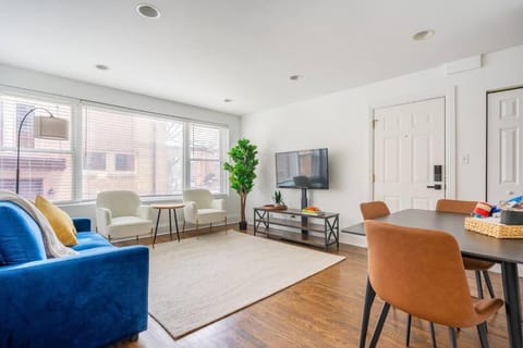 3 Bed Apartment in Chicago by the lake Condominio in Rogers Park