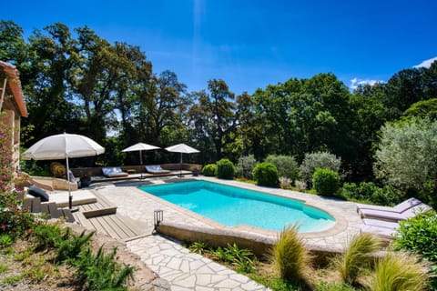 Villa Silia in the Gulf of Saint-Tropez in a natural setting Villa in Grimaud