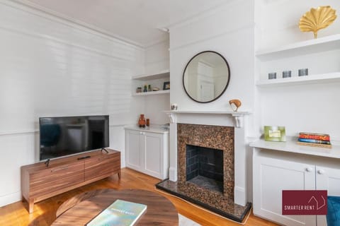 3 Bed Victorian House - Kingston On Thames Apartment in Kingston upon Thames